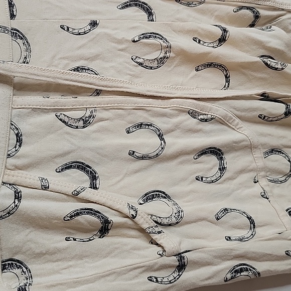 Kate Quinn Cream Leggings with Horseshoe cropped Pajama Pants- MEDIUM - Picture 3 of 4